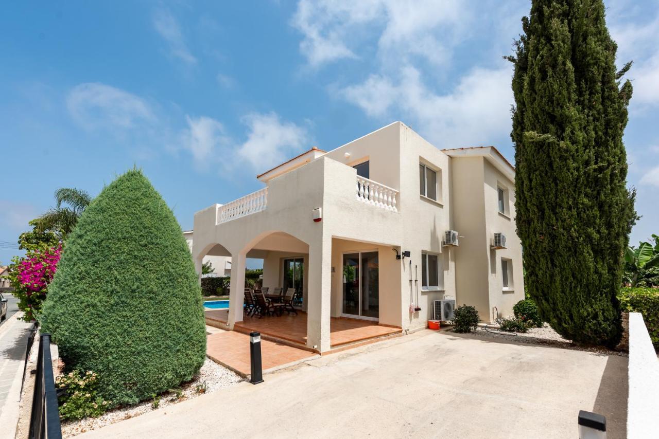 Villa Alysia By Ezoria Villas Coral Bay Exteriör bild